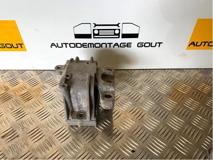 Used Engine mount Volkswagen Golf VI (5K1) 1.4 16V Price € 35,00 Margin scheme offered by Autodemontage Gout