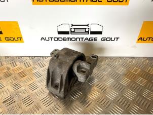 Usados Soporte de motor Audi TT Roadster (8N9) 1.8 20V Turbo Precio € 19,99 Norma de margen ofrecido por Autodemontage Gout