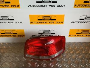 Usagé Feu arrière droit Audi A3 (8P1) 2.0 16V FSI Prix € 34,99 Règlement à la marge proposé par Autodemontage Gout