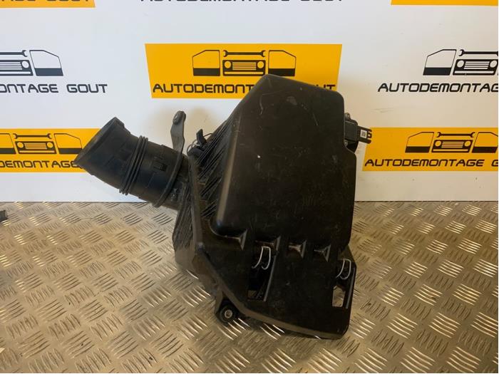 Begagnade Luftfilterhus BMW 5 serie Touring (E61) 530i 24V Pris € 25,00 Marginaltabell erbjuds av Autodemontage Gout