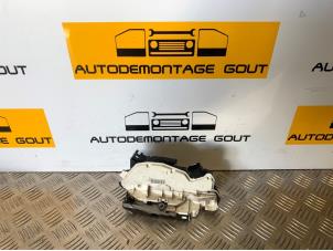 Używane Mechanizm blokady drzwi lewych przednich wersja 4-drzwiowa Seat Ibiza IV (6J5) 1.2 TDI Ecomotive Cena € 29,99 Procedura marży oferowane przez Autodemontage Gout