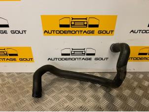 Used Radiator hose Mercedes SLK (R170) 2.3 230 K 16V Price € 15,00 Margin scheme offered by Autodemontage Gout