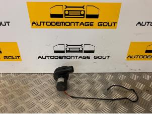 Used Fan other Mercedes SLK (R170) 2.3 230 K 16V Price € 45,00 Margin scheme offered by Autodemontage Gout