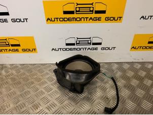 Used Speaker Mercedes SLK (R170) 2.3 230 K 16V Price € 15,00 Margin scheme offered by Autodemontage Gout
