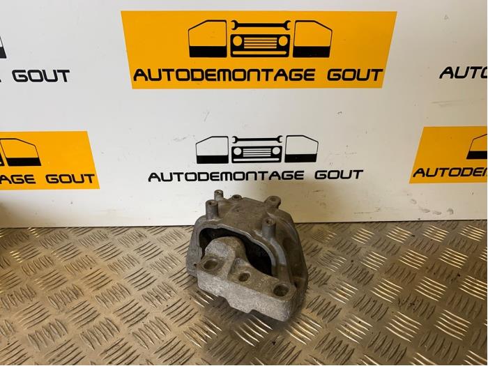 Used Engine mount Volkswagen Golf VI (5K1) 2.0 GTD 16V Price € 24,99 Margin scheme offered by Autodemontage Gout