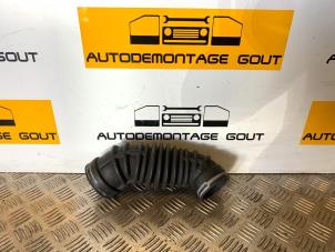 Usagé Tuyau d'aspiration air Audi A4 Avant (B7) 2.0 TFSI 20V Prix € 24,99 Règlement à la marge proposé par Autodemontage Gout