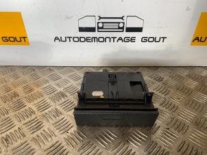 Used Front ashtray Porsche Cayenne (9PA) 3.2 V6 24V Price € 29,99 Margin scheme offered by Autodemontage Gout