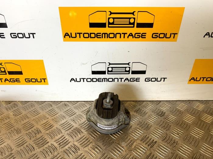 Used Engine mount BMW 5 serie Touring (E61) 530i 24V Price € 19,99 Margin scheme offered by Autodemontage Gout