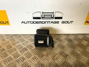 Used Dashboard vent Porsche Cayenne (9PA) 3.2 V6 24V Price € 24,99 Margin scheme offered by Autodemontage Gout