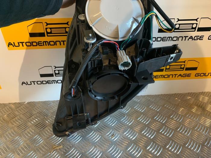 Scheinwerfer rechts Nissan 350 Z 3.5 V6 24V - Autodemontage Gout