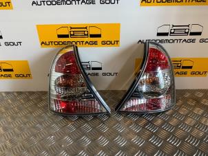 Used Set of taillights, left + right Renault Clio II (BB/CB) 1.6 Price € 35,00 Margin scheme offered by Autodemontage Gout