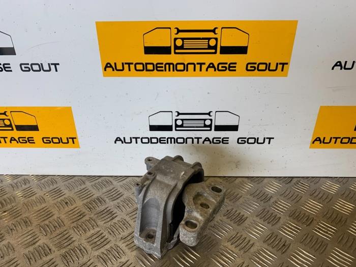 Used Engine mount Volkswagen Eos (1F7/F8) 3.2 V6 24V Price € 39,99 Margin scheme offered by Autodemontage Gout