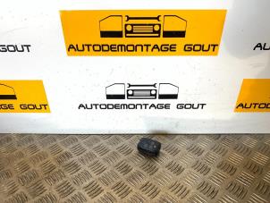 Used Rain sensor Volkswagen Eos (1F7/F8) 3.2 V6 24V Price € 19,99 Margin scheme offered by Autodemontage Gout