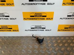 Używane Przelacznik ogrzewania fotela Volkswagen New Beetle (1Y7) 1.8 20V Turbo Cena € 19,99 Procedura marży oferowane przez Autodemontage Gout