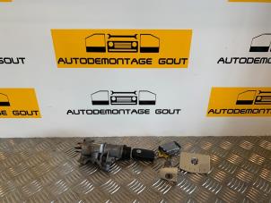 Używane Zestaw wkladek zamka (kompletny) Volkswagen New Beetle (1Y7) 1.8 20V Turbo Cena € 124,99 Procedura marży oferowane przez Autodemontage Gout