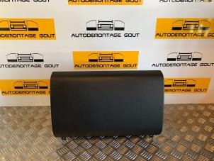 Used Glovebox Porsche Cayenne (9PA) 4.5 S V8 32V Price € 149,99 Margin scheme offered by Autodemontage Gout