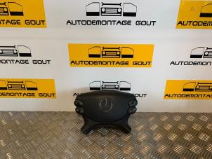 Usagé Airbag gauche (volant) Mercedes CLK (W209) 1.8 200K 16V Prix € 139,99 Règlement à la marge proposé par Autodemontage Gout