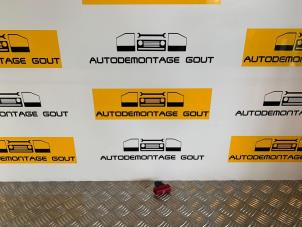 Usagé Bouton de warning Subaru Impreza III (GH/GR) 2.0D AWD Prix € 19,99 Règlement à la marge proposé par Autodemontage Gout