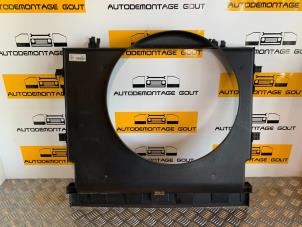 Used Cooling fan housing Mercedes Vito (639.6) 2.2 109 CDI 16V Price € 39,99 Margin scheme offered by Autodemontage Gout