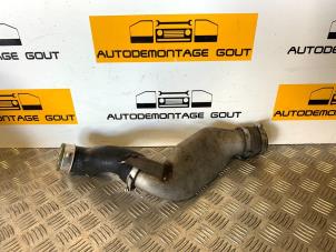 Używane Rura chlodnicy miedzystopniowej Audi TT (8N3) 1.8 20V Turbo Cena € 34,99 Procedura marży oferowane przez Autodemontage Gout