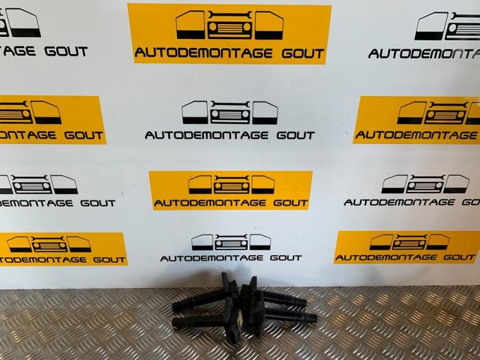 Usagé Broche bobine Audi TT (8N3) 1.8 T 20V Quattro Prix € 14,99 Règlement à la marge proposé par Autodemontage Gout