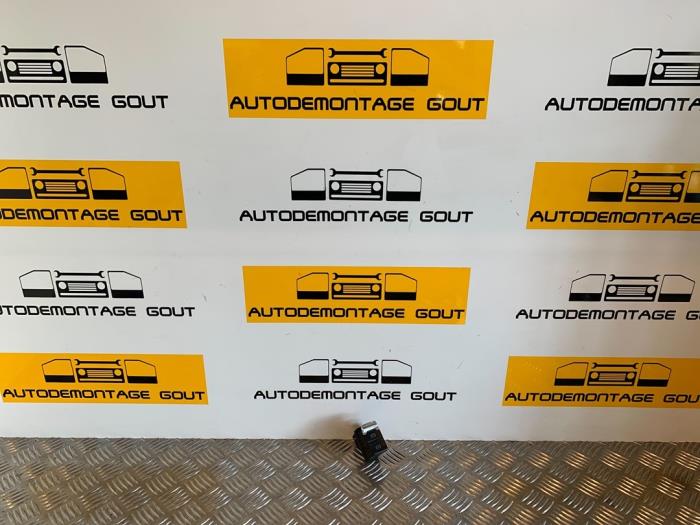 Gebrauchte Handbremse Schalter Audi A4 Avant (B8) 2.0 TFSI 16V Preis € 19,99 Margenregelung angeboten von Autodemontage Gout