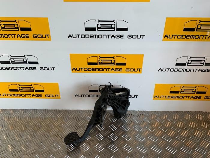 Clutch pedal