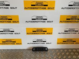 Gebrauchte Innenbeleuchtung vorne Audi TT Roadster (8N9) 1.8 20V Turbo Quattro Preis € 49,99 Margenregelung angeboten von Autodemontage Gout