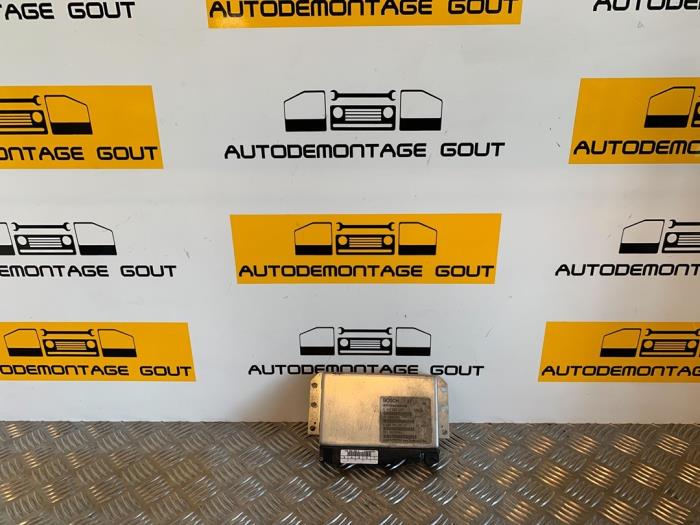 Steuergerät Automatikkupplung van een Mercedes-Benz Vito (638.0) 2.2 CDI 110 16V 2000