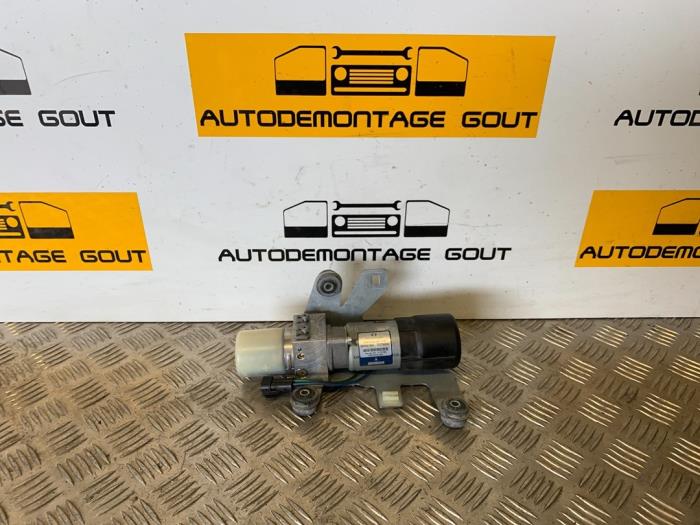 Używane Silnik dachu cabrio Austin Mini Open (R52) 1.6 16V Cooper S Cena € 79,99 Procedura marży oferowane przez Autodemontage Gout