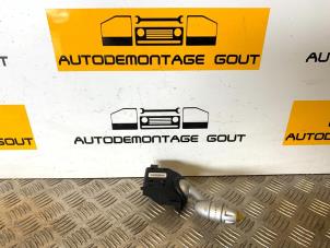 Usagé Commutateur essuie-glace Austin Mini Open (R52) 1.6 16V Cooper S Prix € 24,99 Règlement à la marge proposé par Autodemontage Gout