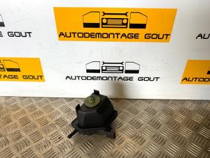 Used Power steering fluid reservoir Audi TT Roadster (8N9) 1.8 20V Turbo Price € 9,95 Margin scheme offered by Autodemontage Gout