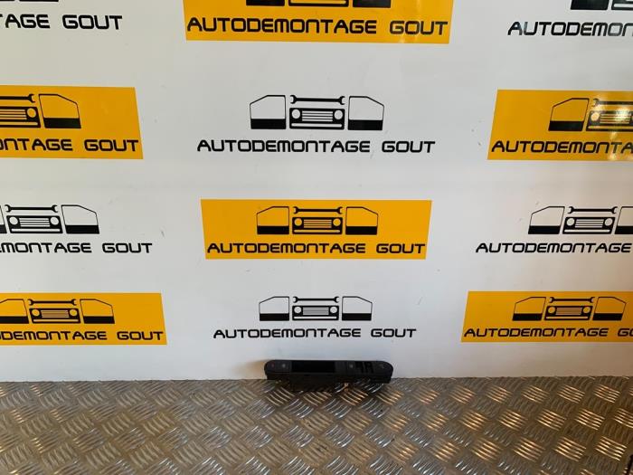 Używane Sterowanie dachu cabrio Audi TT Roadster (8N9) 1.8 20V Turbo Quattro Cena € 39,99 Procedura marży oferowane przez Autodemontage Gout