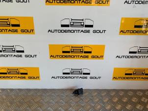 Używane Przelacznik swiatel stopu Audi TT (8N3) 1.8 20V Turbo Quattro Cena € 9,95 Procedura marży oferowane przez Autodemontage Gout