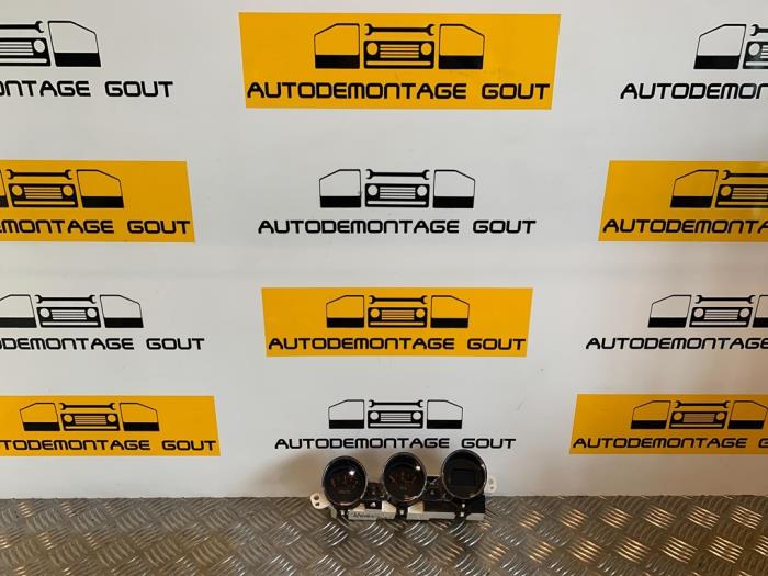 Begagnade Innerdisplay Nissan 350 Z (Z33) 3.5 V6 24V Pris € 49,99 Marginaltabell erbjuds av Autodemontage Gout