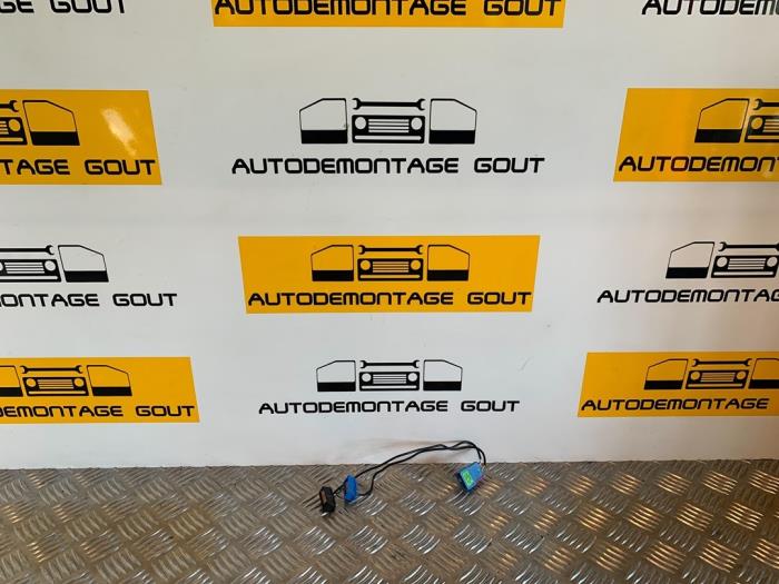 Używane Mikrofon Audi A4 Avant (B8) 1.8 TFSI 16V Cena € 19,99 Procedura marży oferowane przez Autodemontage Gout