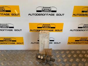 Używane Glówny cylinder hamulcowy Audi TT Roadster (8N9) 1.8 20V Turbo Cena € 49,99 Procedura marży oferowane przez Autodemontage Gout