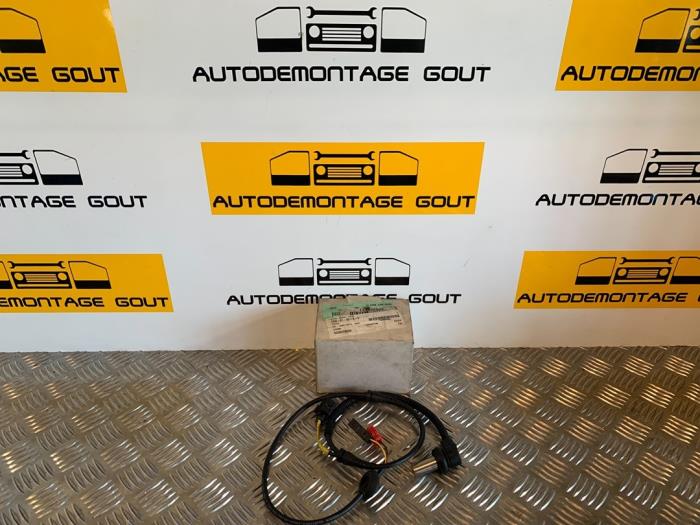 Begagnade ABS-sensor Volkswagen Passat (3B3) 1.8 Turbo 20V Pris € 29,99 Marginaltabell erbjuds av Autodemontage Gout