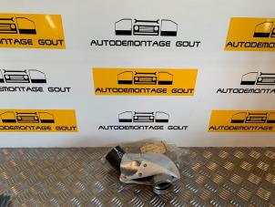 Używane Rura chlodnicy miedzystopniowej Audi TT (8N3) 1.8 20V Turbo Cena € 34,99 Procedura marży oferowane przez Autodemontage Gout