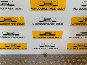 Usagé Détecteur airbag Volkswagen Golf VI (5K1) 1.4 TSI 160 16V Prix € 9,95 Règlement à la marge proposé par Autodemontage Gout