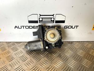 Gebrauchte Fenstermotor Tür Audi TT Roadster (8N9) 1.8 20V Turbo Quattro Preis € 79,99 Margenregelung angeboten von Autodemontage Gout