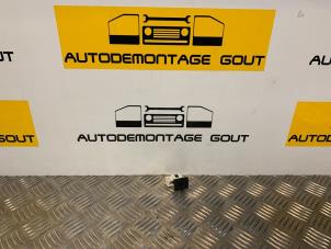 Used Door contact switch Chrysler Crossfire 3.2 V6 18V Price € 19,99 Margin scheme offered by Autodemontage Gout