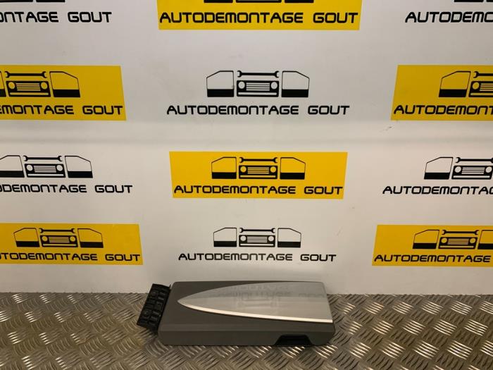 Begagnade Armstöd Chrysler Crossfire 3.2 V6 18V Pris € 124,99 Marginaltabell erbjuds av Autodemontage Gout