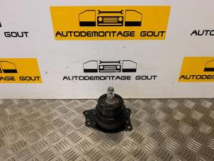 Usagé Support moteur Volkswagen Polo V (6R) 1.8 GTI 16V Prix € 19,99 Règlement à la marge proposé par Autodemontage Gout