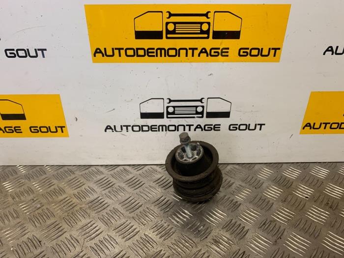 Used Engine mount Chrysler Crossfire 3.2 V6 18V Price € 25,00 Margin scheme offered by Autodemontage Gout