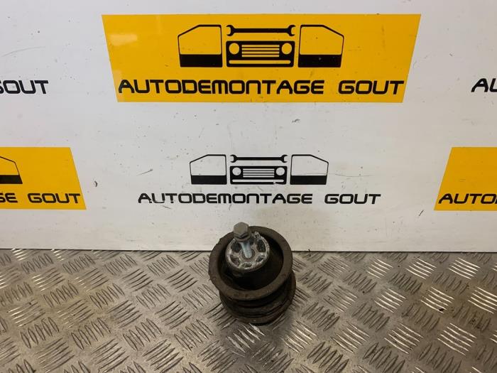 Used Engine mount Chrysler Crossfire 3.2 V6 18V Price € 25,00 Margin scheme offered by Autodemontage Gout
