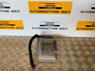 Używane Wzmacniacz radiowy Audi A4 Cabrio (B7) 1.8 T 20V Cena € 199,99 Procedura marży oferowane przez Autodemontage Gout