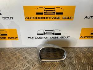 Usagé Rétroviseur droit Audi TT Roadster (8N9) 3.2 V6 24V Quattro Prix € 35,00 Règlement à la marge proposé par Autodemontage Gout