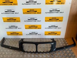 New Grille holder BMW 3 serie (E36/2C) 318i 1.9 16V Price € 48,39 Inclusive VAT offered by Autodemontage Gout