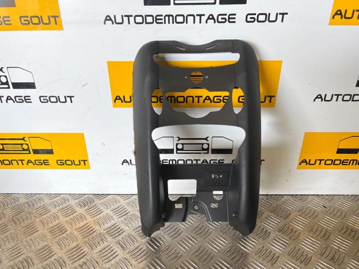 Używane Rama radia Mini Mini (R56) 1.4 16V One Cena € 19,99 Procedura marży oferowane przez Autodemontage Gout